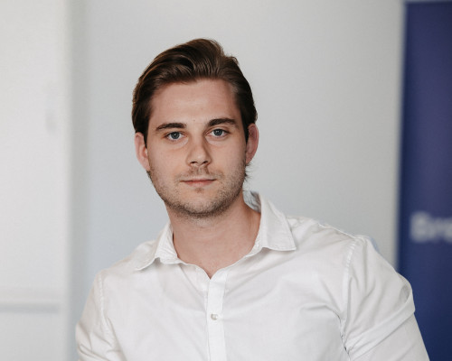 Porträt von Philip Pautsch, Projektmanager Breitband bei Breitband Ortenau – Betreuung und Umsetzung von Glasfaserprojekten im Ortenaukreis