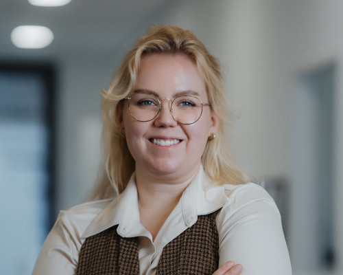 Porträt von Nina Stiffel, Teamleitung Netzplanung bei Breitband Ortenau – Planung und Entwicklung der Glasfasernetze im Ortenaukreis